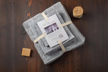 Load image into Gallery viewer, TULUN | 4-Piece Towel Set
